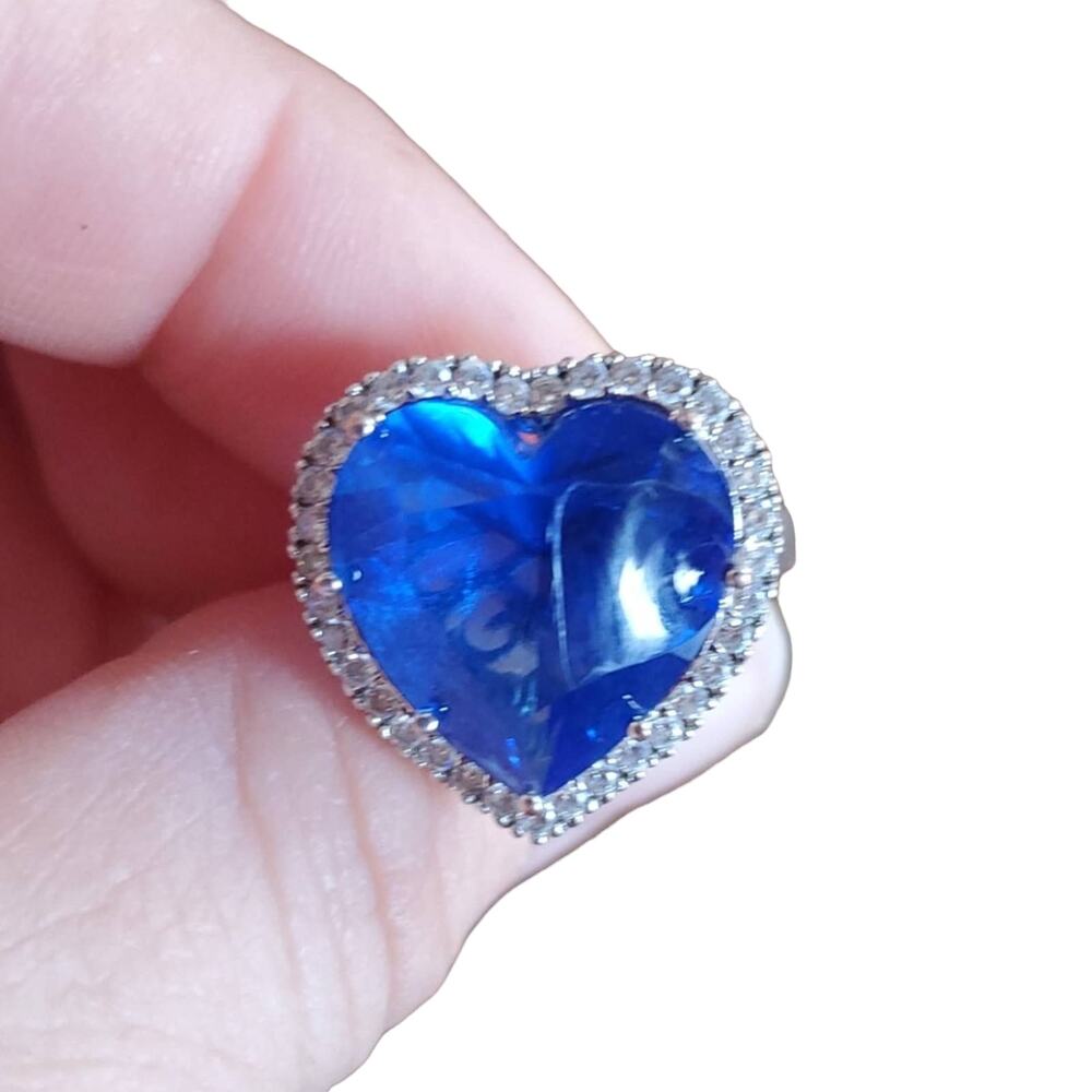 SALE QVC simulated blue heart diamond ring size 6